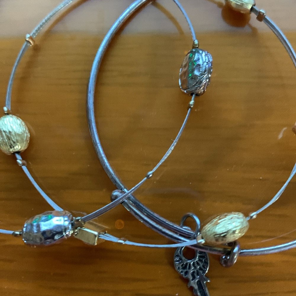 Three bracelets* - Picture 5 of 5